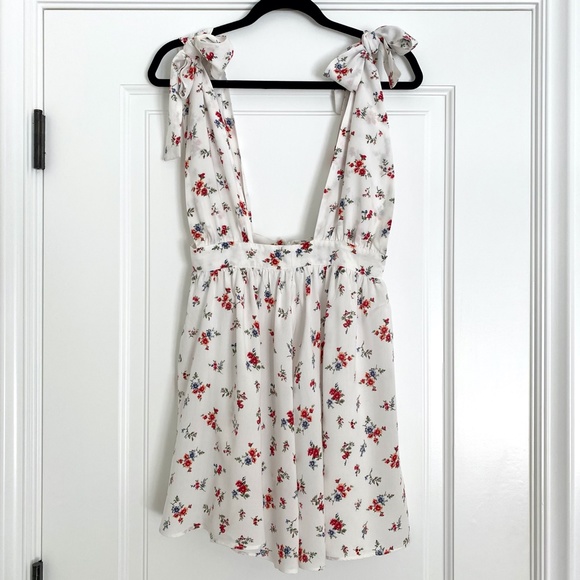 Forever 21 Self-Tie Ditsy Floral Dress - Picture 6 of 12